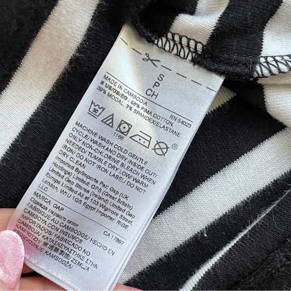 GAP Boatneck Black White Stripes Modern T Long Sleeve Top Size Small Solid Tee - Picture 8 of 8